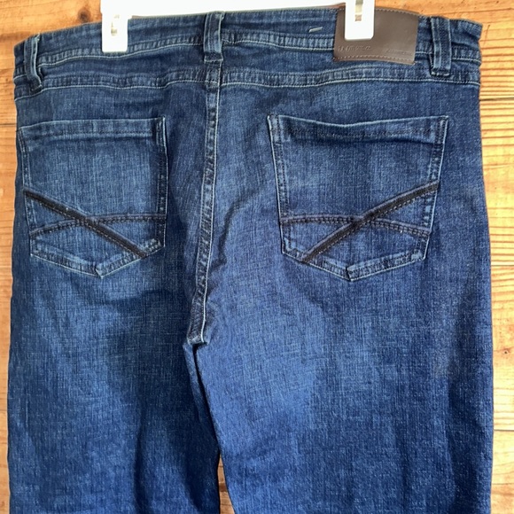 T.K. Axel Slim Bootcut Jeans NWOT - Picture 3 of 14